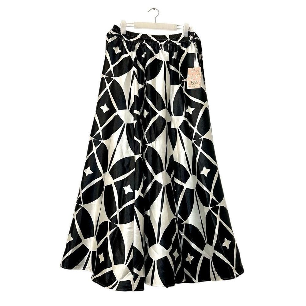 NWT HER Destiny Quatrefoil Long Silky A-Line Skirt with Sash Black White Medium